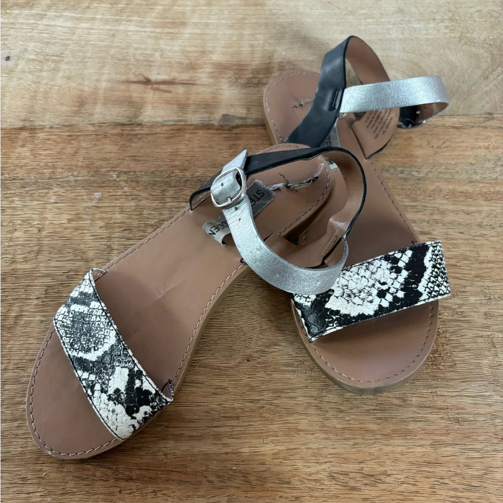 Steve Madden Sandals - Size 5 - Picture 2 of 5
